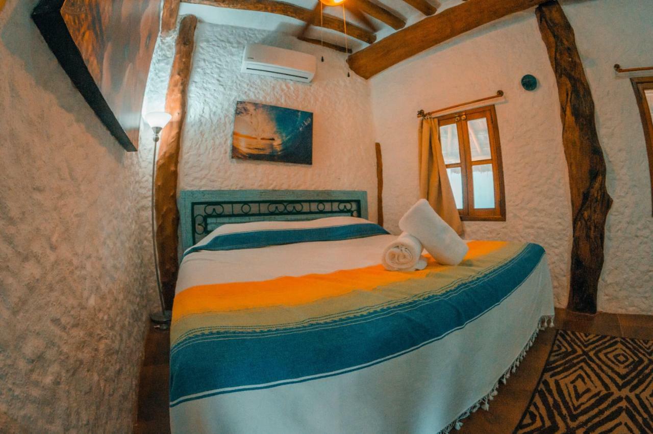 Apartamento 1 cama extragrande con sofá cama y zona de cocina y vistas a la piscina (3 personas)